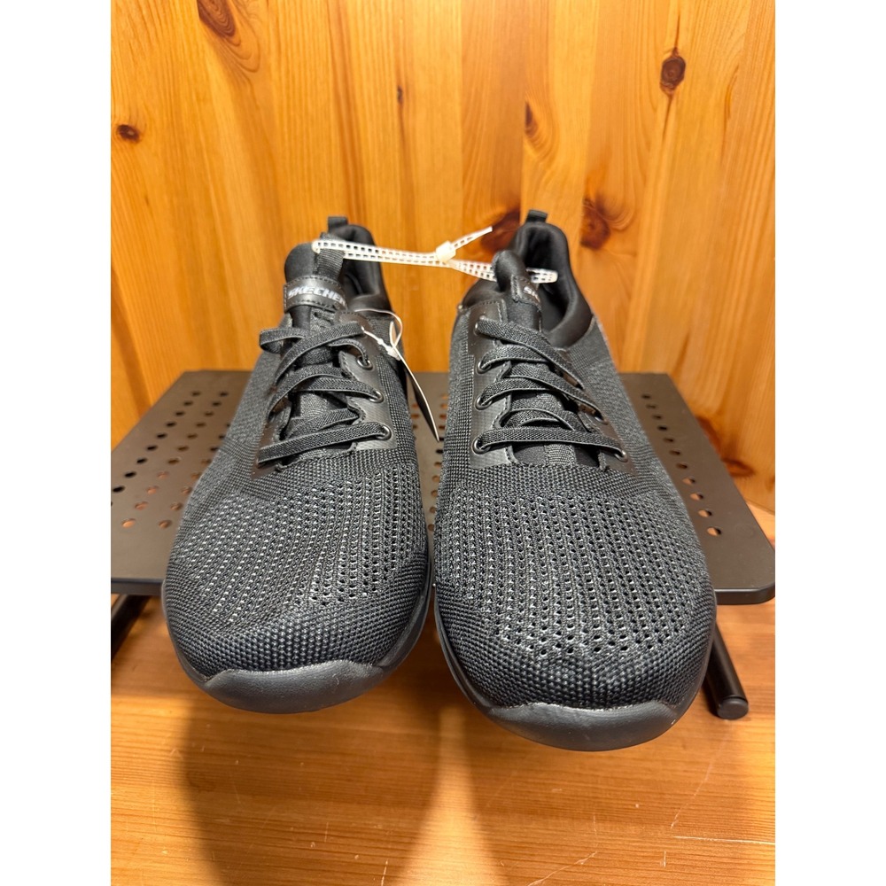 Skechers Men's Size 11 Black Athletic Walking Sneakers Lace Up NWT